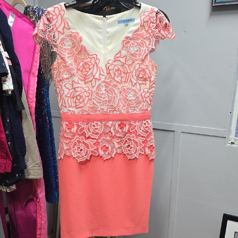 ANTONIO MELANI Pink and White Sheath Dress with Flutter Sleeves